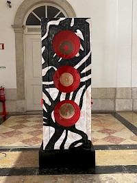 Atrium: JOSÉ DE GUIMARÃES, Diorama, Caixa de madeira com esculturas, photo: @Maria Castel Branco