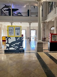 Atrium: JOSÉ DE GUIMARÃES, Diorama, Caixa de madeira com esculturas, photo: @Maria Castel Branco