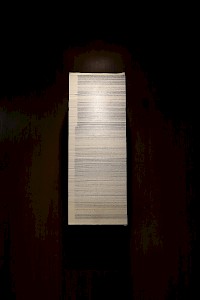 Fernanda Fragateiro PARTIR EN GUERRE 2022 Acier inoxydable poli et coupe de livre : Partir en guerre, Arthur Larrue, Allia, 2013 (21 x 8 x 6,5 cm)