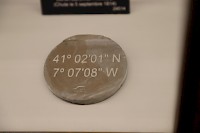 Gilles Zark SANS TITRE 2022 Médaillons gravés, disques de pierre du laboratoire LNEG/Musée de Géologie Lisbonne (5-7 cm de diamètre)